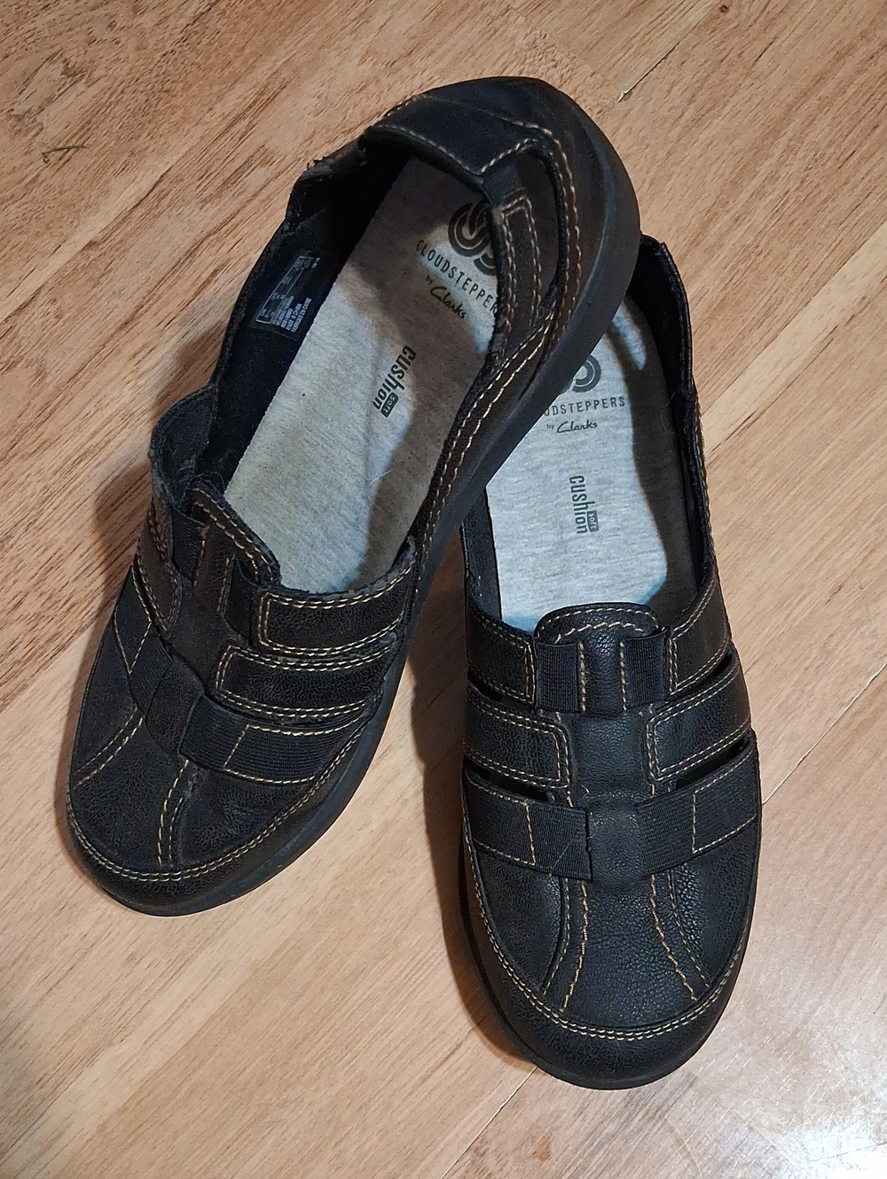 Clarks Cloud Steppers Brown Slip-On Women's Comfort Loafers w/Contrast Stitching